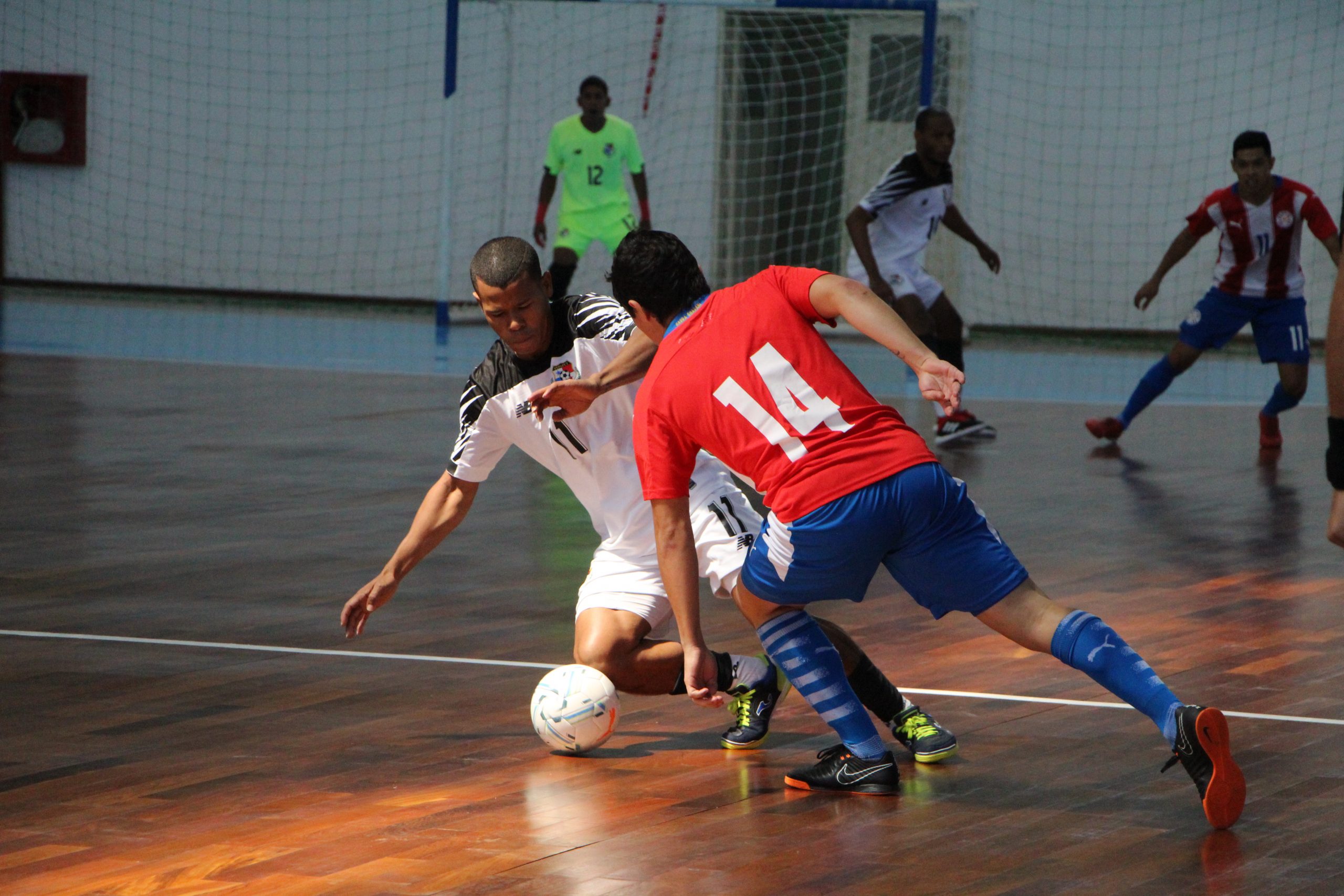 En emotivo cierre, selección de futsal vende cara su derrota ante Paraguay  – Federación Panameña de Fútbol